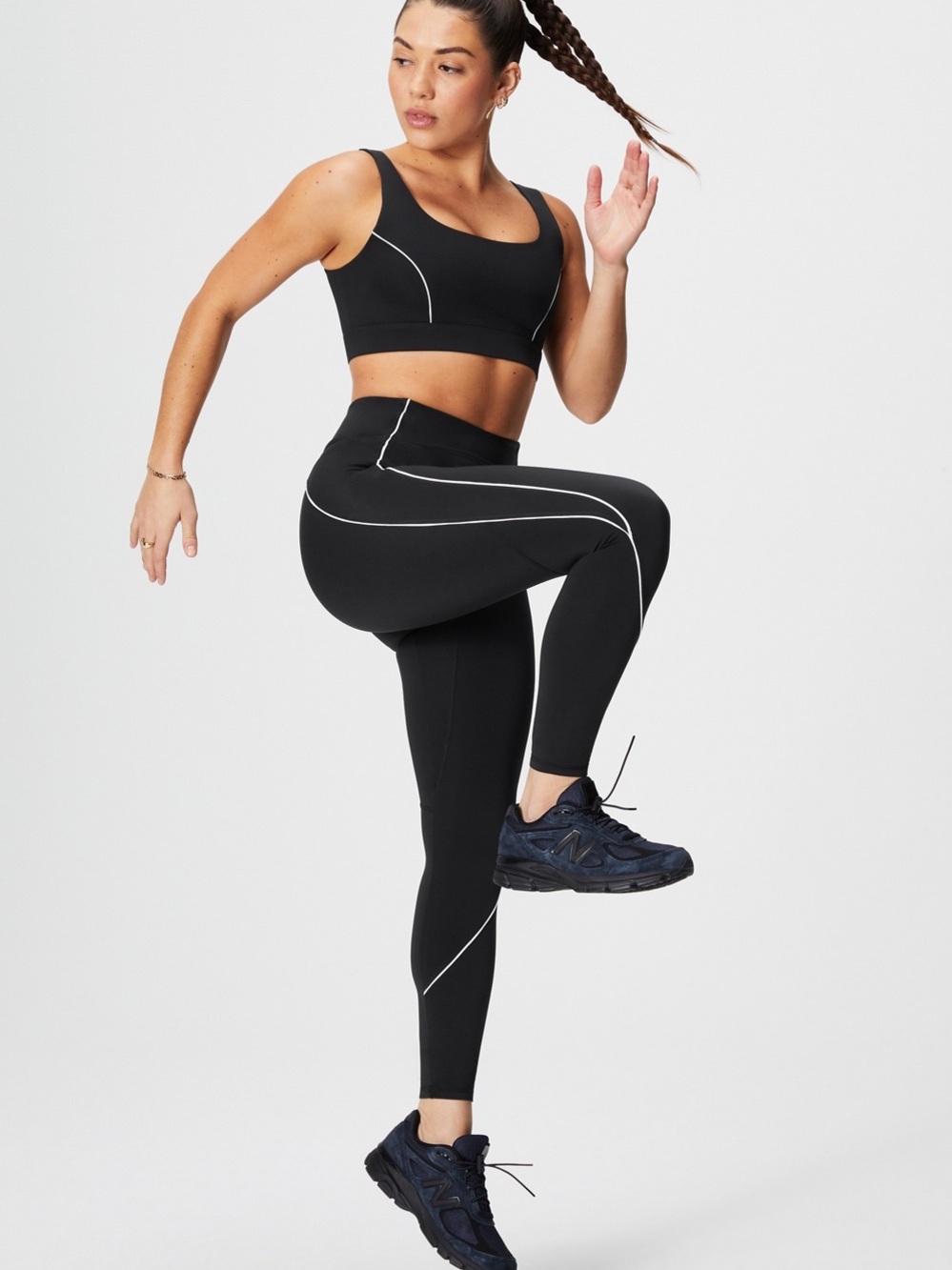 FABLETICS Size XS NWOT! Orig $75 black & white leggings